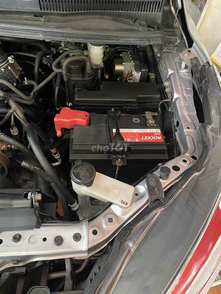 Toyota Innova - ảnh 4