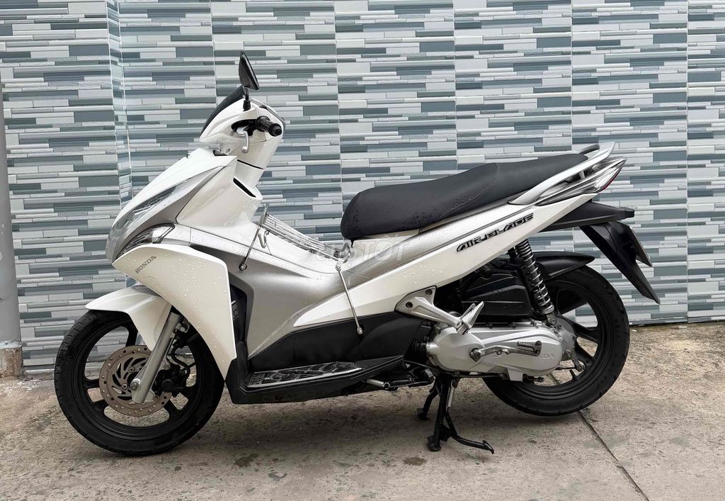 Honda Air Blade 2012 - ảnh 3