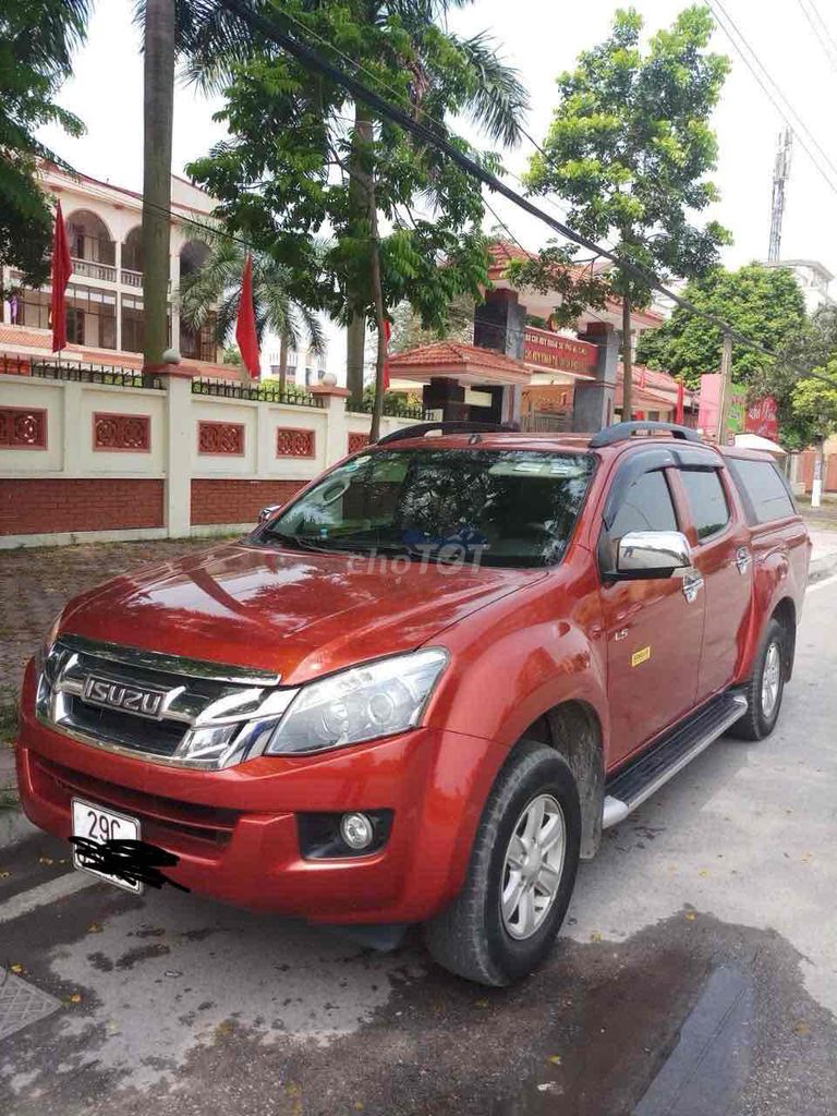Isuzu - ảnh 1