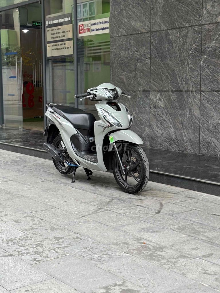 Honda Vision - ảnh 1