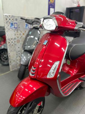 Piaggio Vespa 2023 - ảnh 1