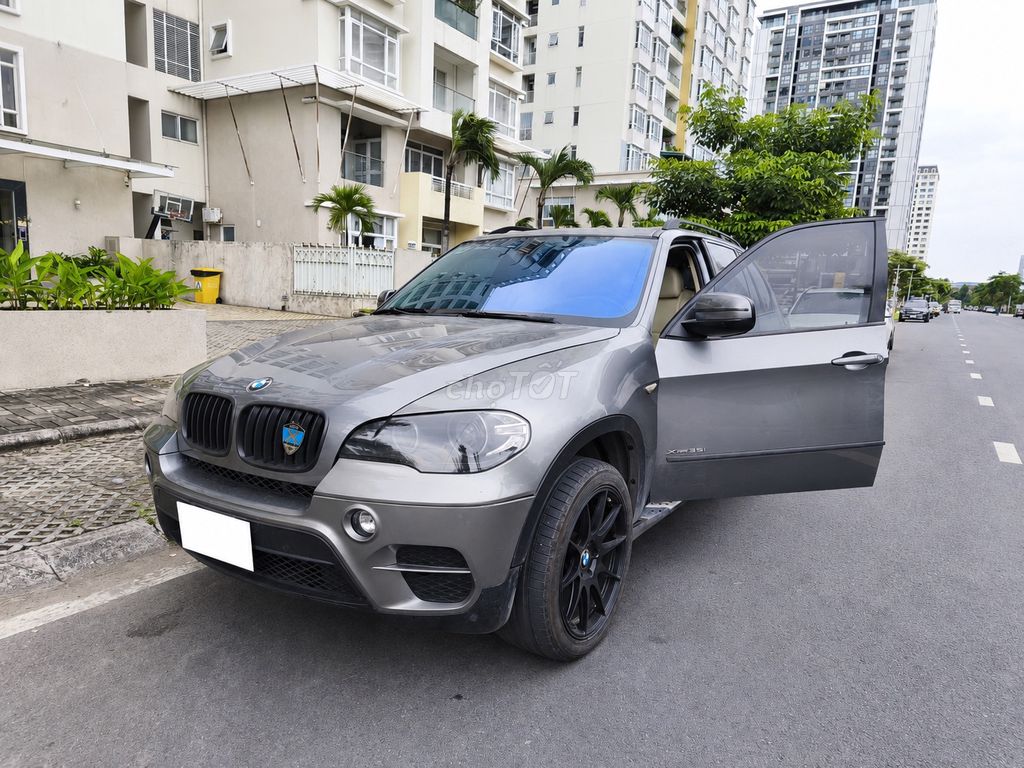 BMW X5 - ảnh 1
