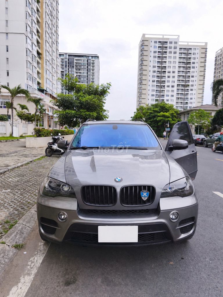BMW X5 - ảnh 2