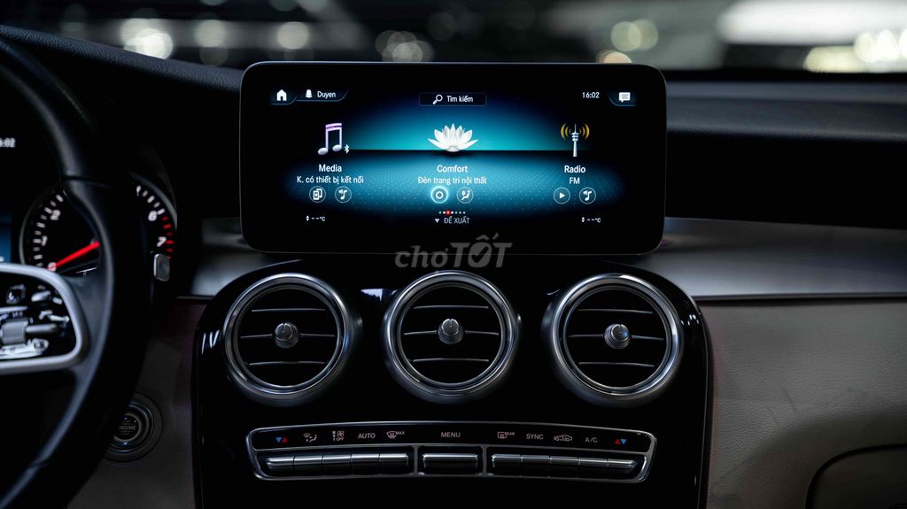 Mercedes-Benz GLC 2022 - ảnh 3