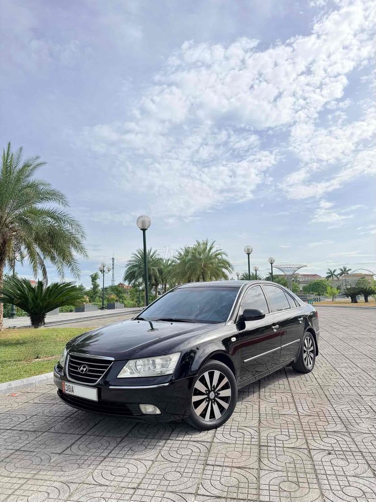 Hyundai Sonata 2009 - ảnh 1
