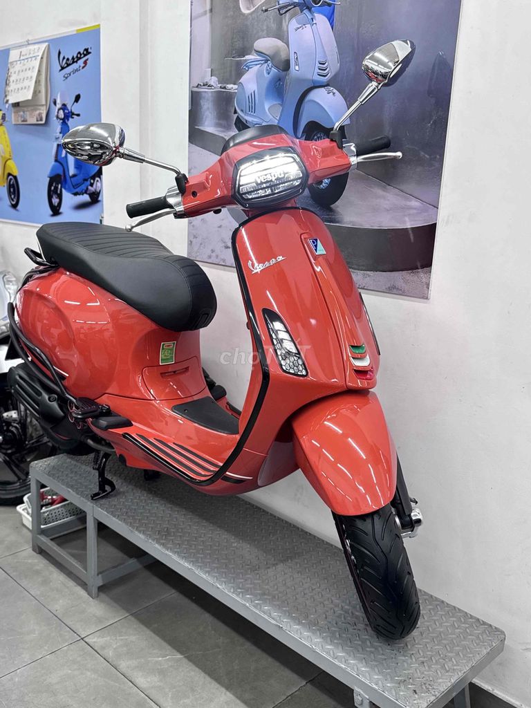Piaggio Vespa 2022 - ảnh 1
