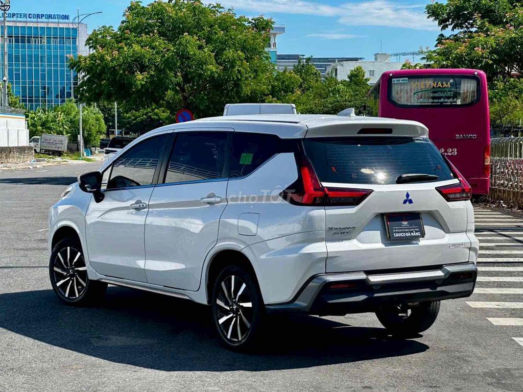 Mitsubishi - ảnh 4