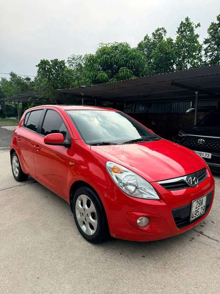 Hyundai i20 2011 - ảnh 2