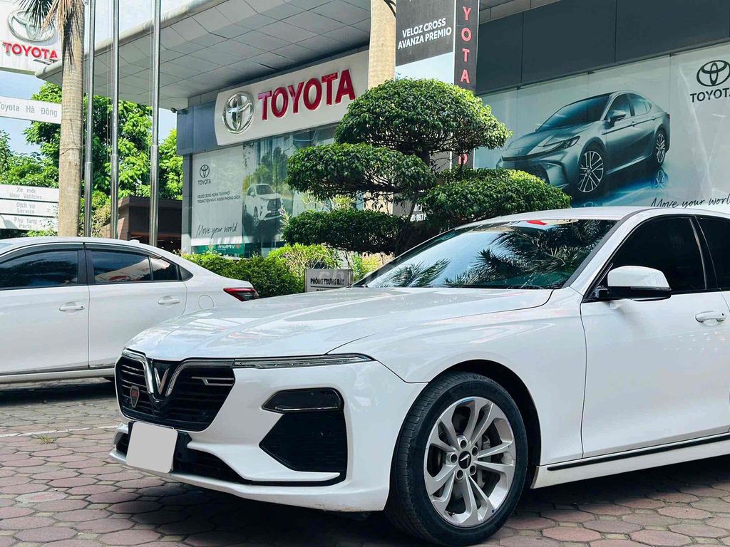 VinFast Lux A2.0 2021 - ảnh 5