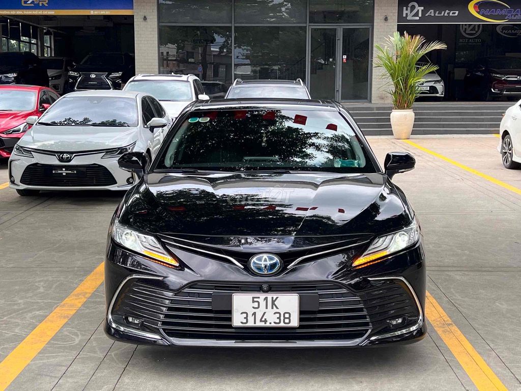 Toyota Camry 2022 - ảnh 2
