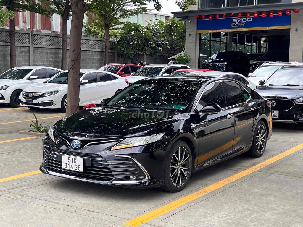 Toyota Camry 2022 - ảnh 3