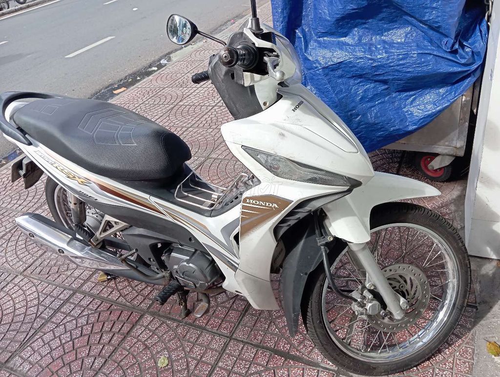 Honda Wave 2014 - ảnh 2