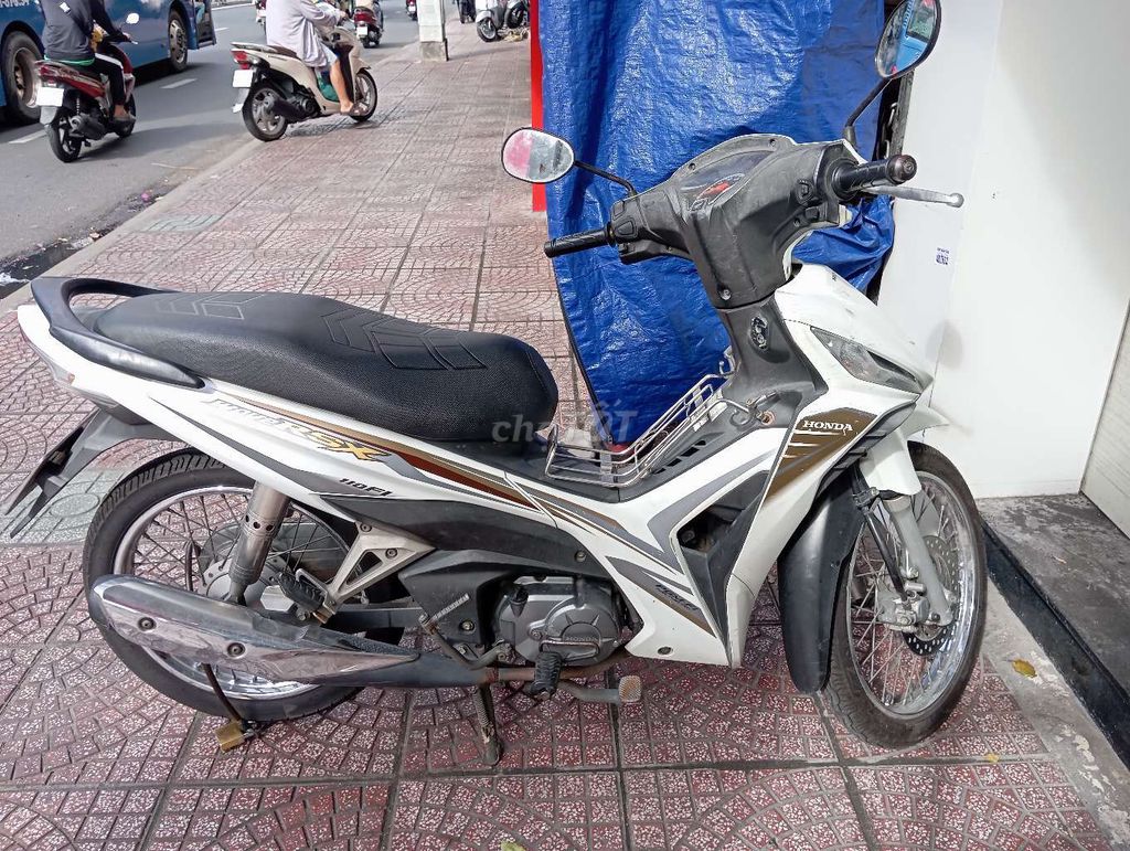Honda Wave 2014 - ảnh 3