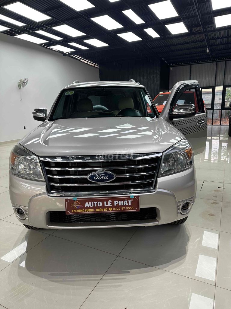 Ford Everest 2010 - ảnh 1
