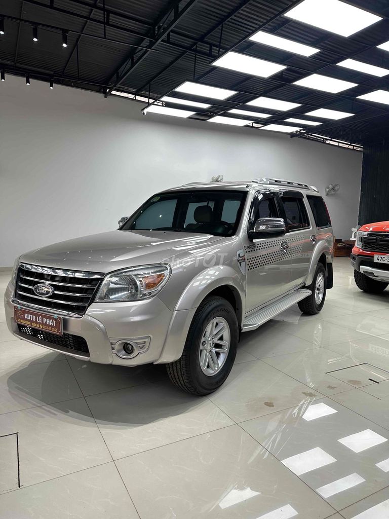 Ford Everest 2010 - ảnh 2