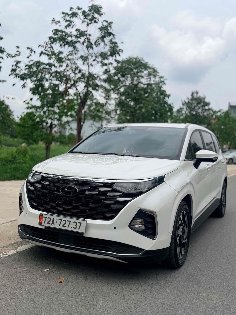 Hyundai Custin 2023 - ảnh 2