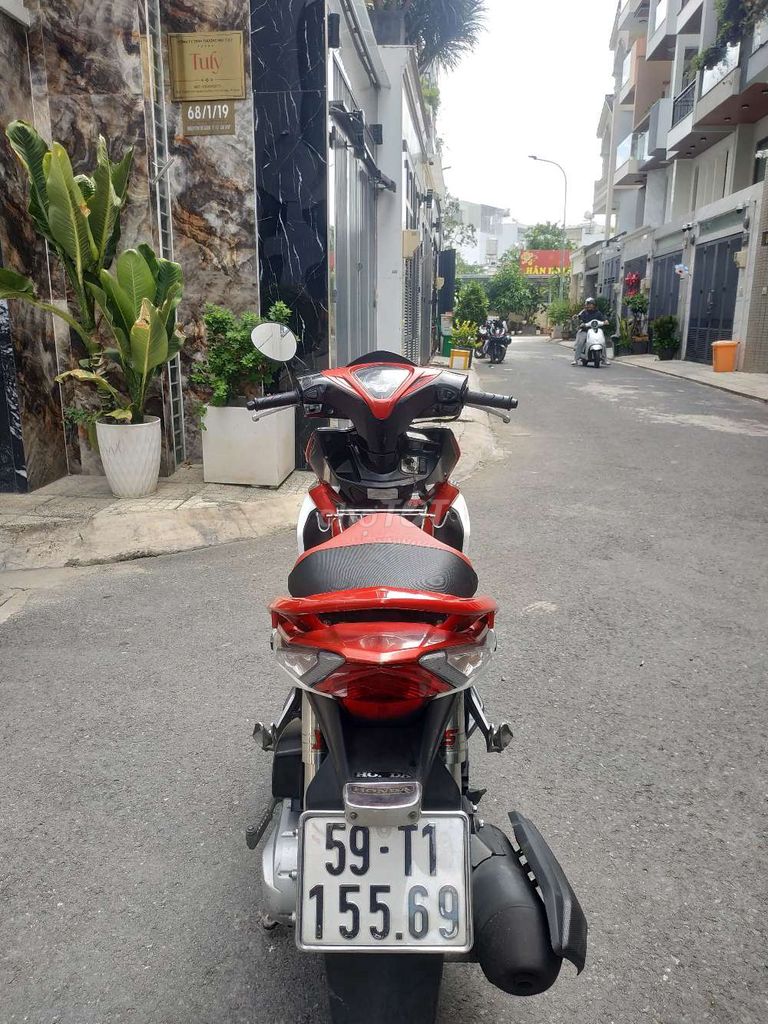 Honda Air Blade 2011 - ảnh 2
