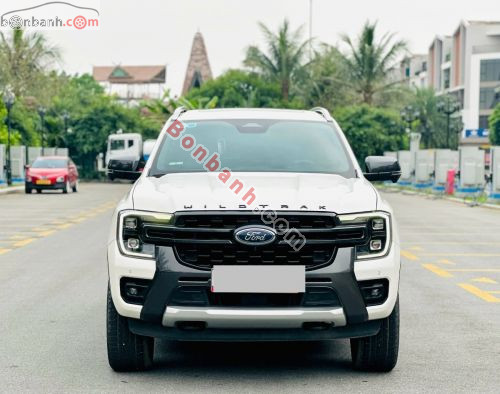 Ford Everest 2023 - ảnh 1