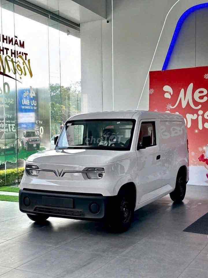 VinFast EC VAN - ảnh 1