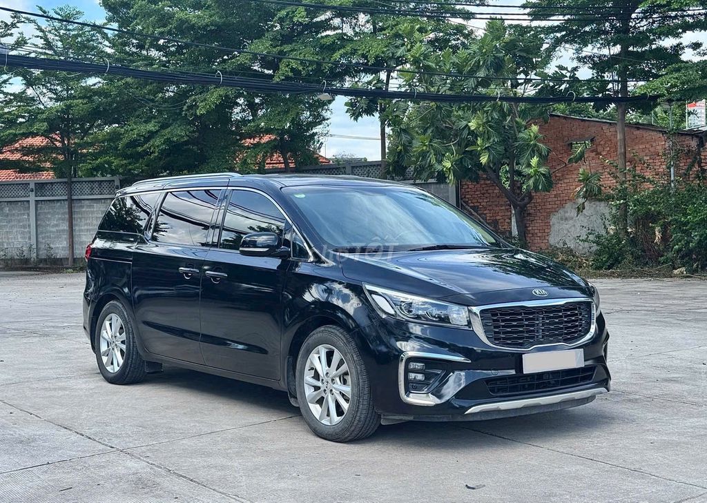 Kia Sedona 2018 - ảnh 1