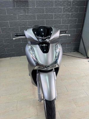 Honda SH 2022 - ảnh 1