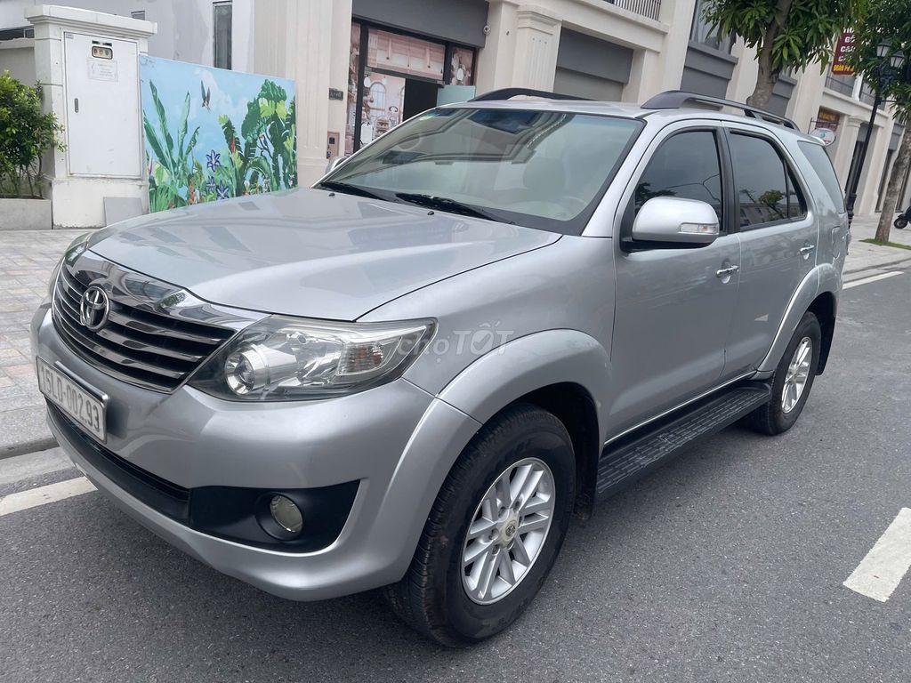 Toyota Fortuner 2013 - ảnh 1