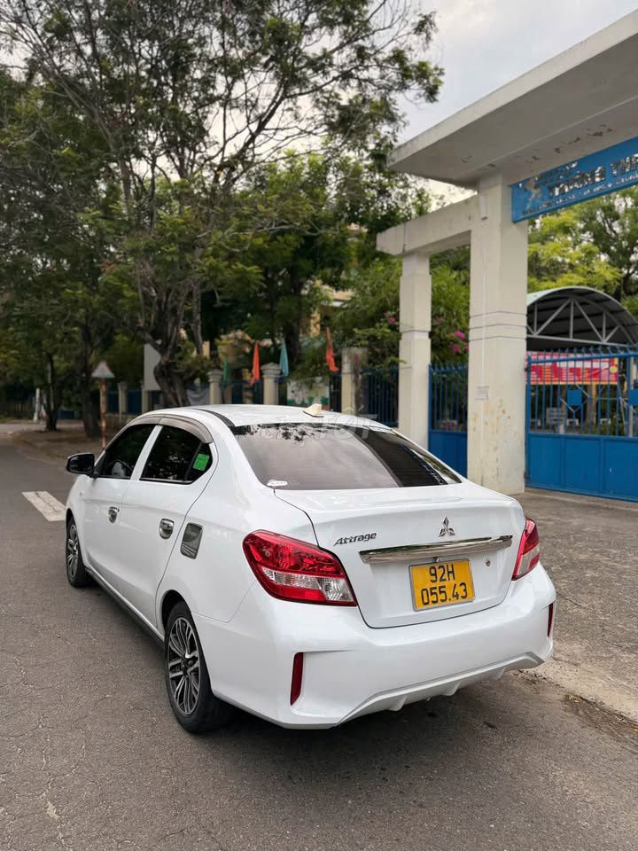 Mitsubishi Attrage 2021 - ảnh 1