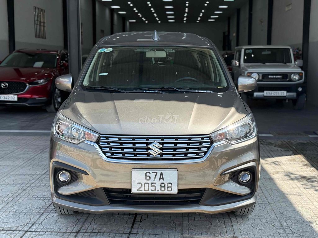 Suzuki Ertiga 2022 - ảnh 1