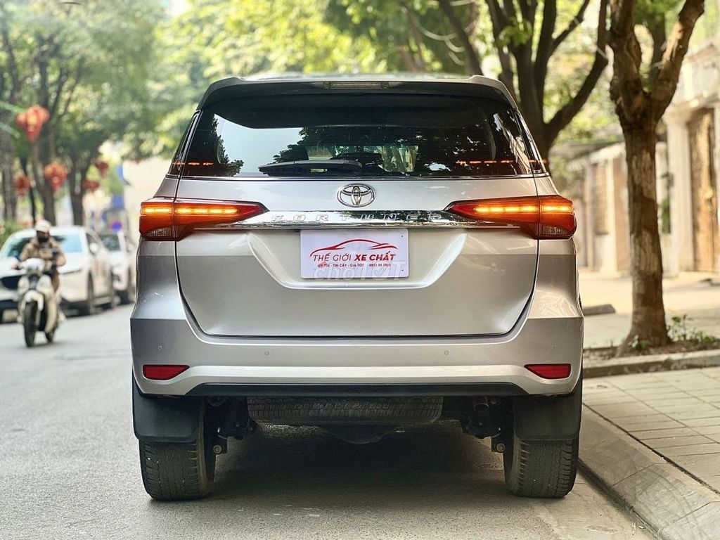 Toyota Fortuner 2.7V 4x4 AT 2021 - ảnh 3
