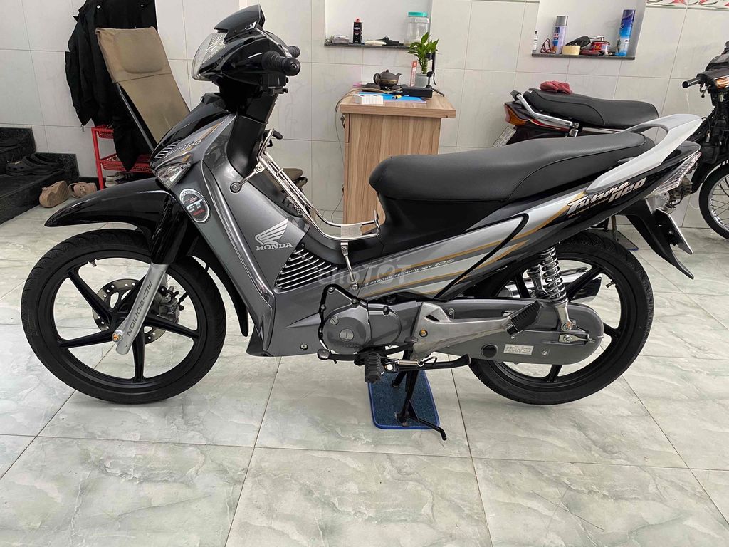 Honda 2006 - ảnh 1