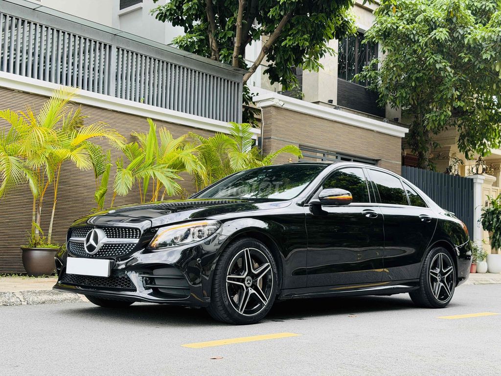 Mercedes-Benz 2019 - ảnh 2