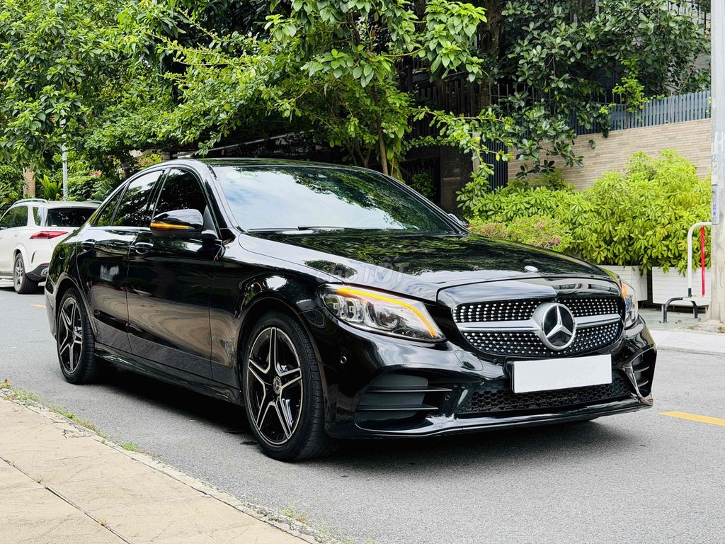 Mercedes-Benz 2019 - ảnh 3