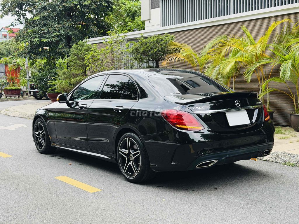 Mercedes-Benz 2019 - ảnh 4