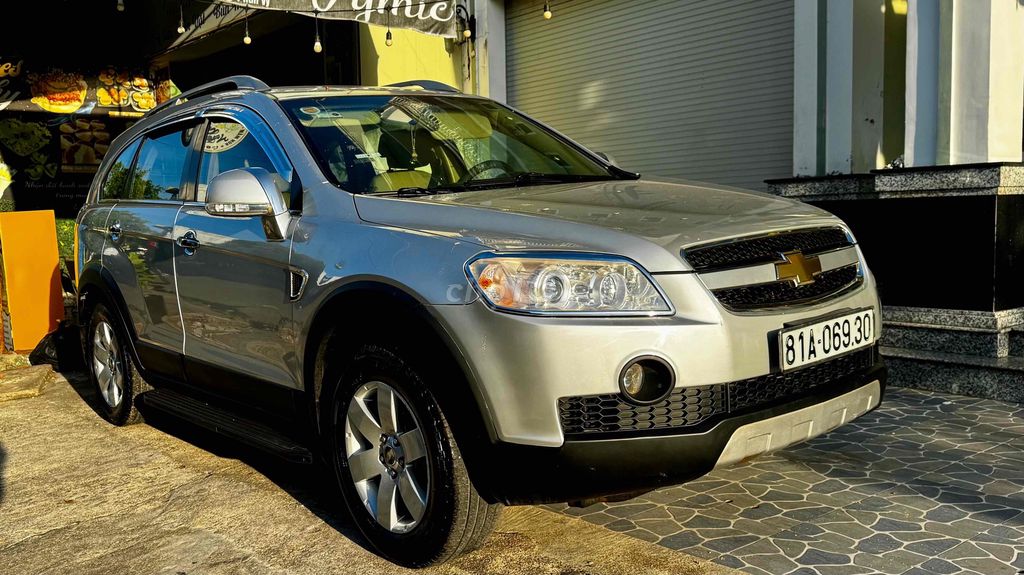 Chevrolet Captiva - ảnh 2