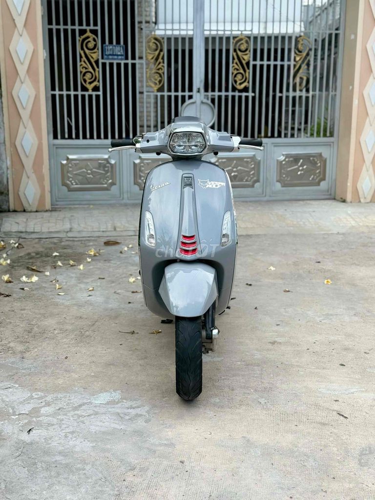 Vespa Sprint 2022 - ảnh 1