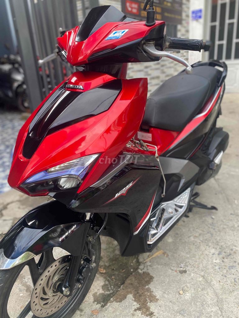 Honda Air Blade 2017 - ảnh 3