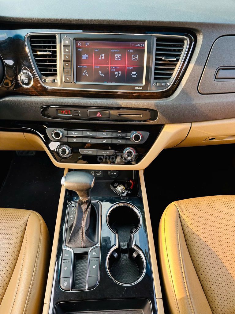 Kia Sedona 2021 - ảnh 5