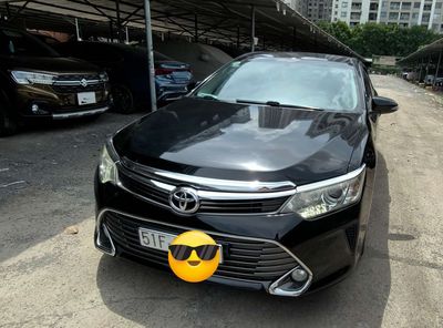 Toyota Camry - ảnh 1