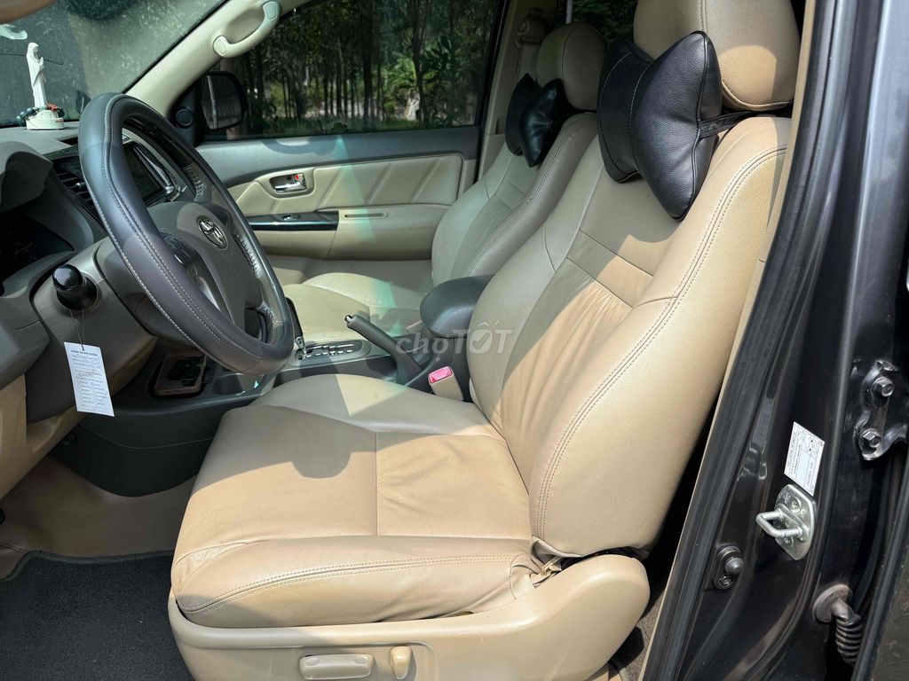 Toyota Fortuner 2012 - ảnh 5