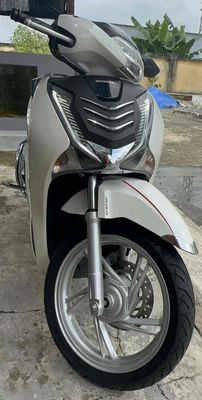 Honda SH 2018 - ảnh 1