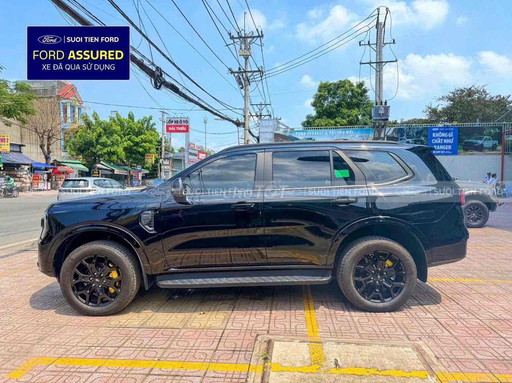 Ford Everest 2025 - ảnh 4