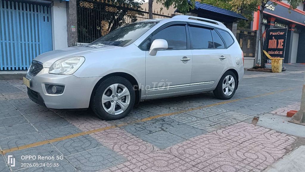 Kia Carens - ảnh 3