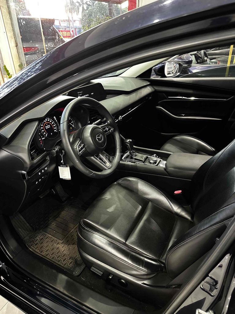 Mazda 3 - ảnh 4