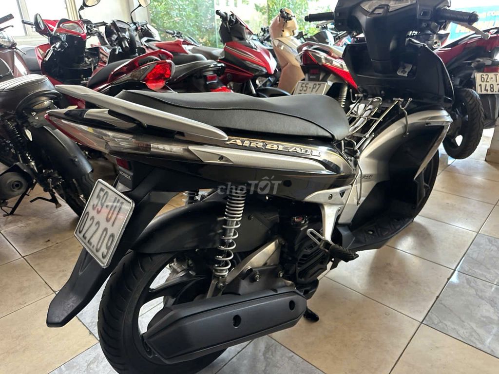 Honda Air Blade 2011 - ảnh 3