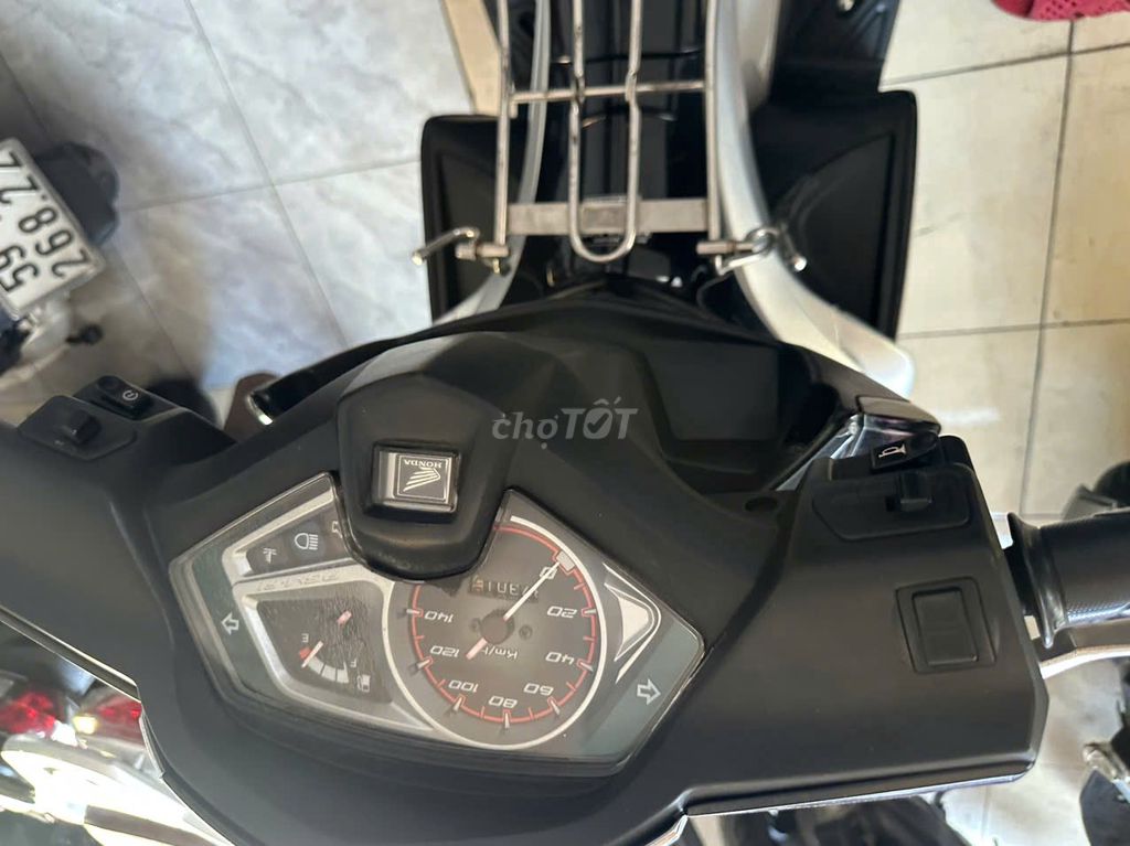 Honda Air Blade 2011 - ảnh 4