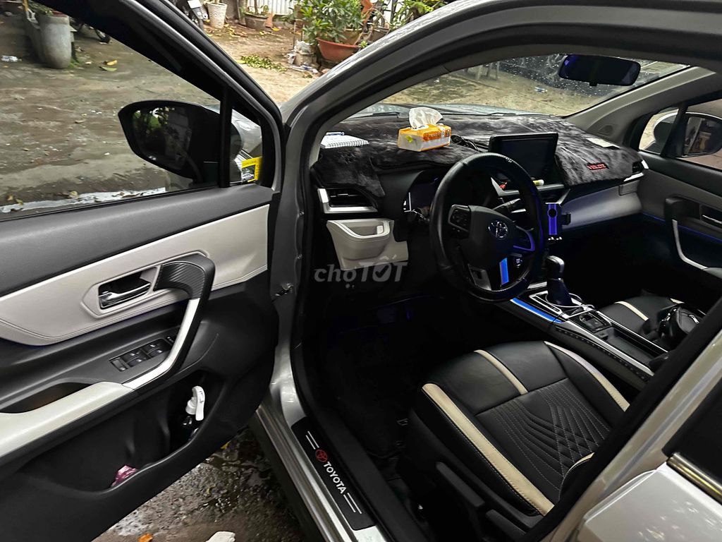 Toyota Veloz Cross 1.5 CVT 2023 - ảnh 4