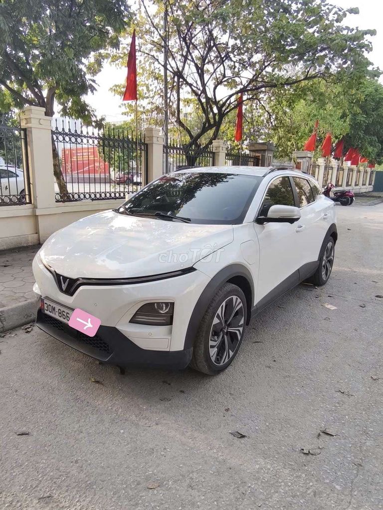 VinFast VF6 Plus - ảnh 2