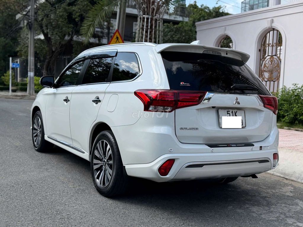 Mitsubishi Outlander 2023 - ảnh 3