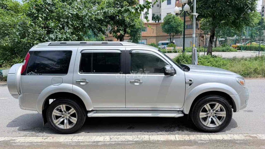 Ford Everest 2010 - ảnh 4