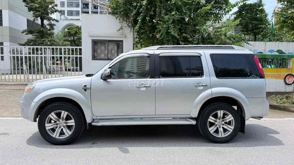 Ford Everest 2010 - ảnh 5
